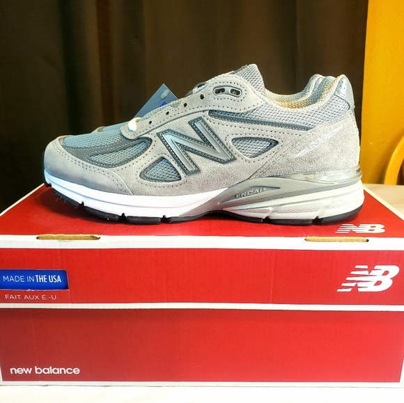 New balance 990v4size 8 mens